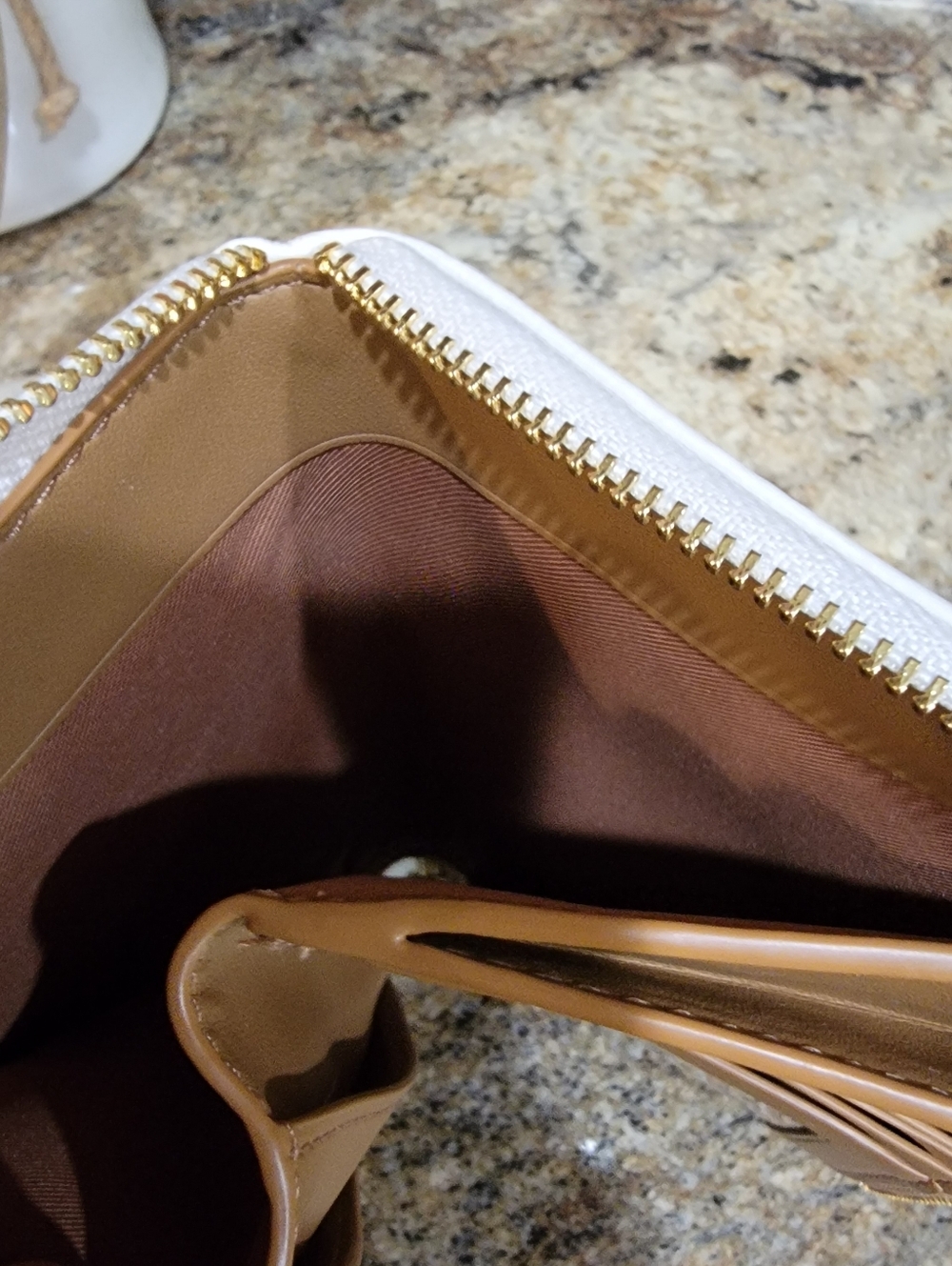 Coach Medium Id Zip Wallet In Signature Canvas - Picture 8 of 8